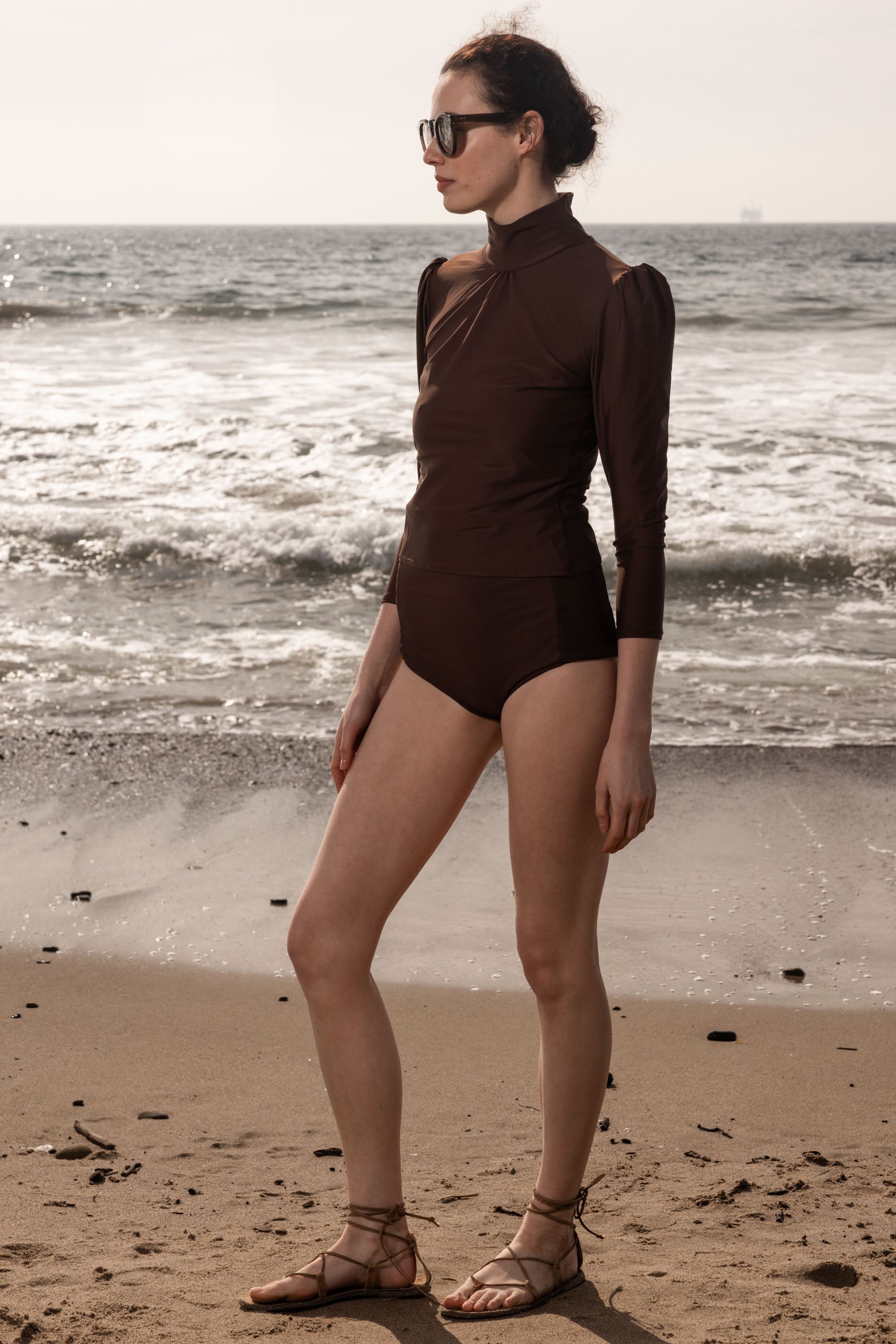 Izzy Rashguard - Chocolate - Heidi Merrick