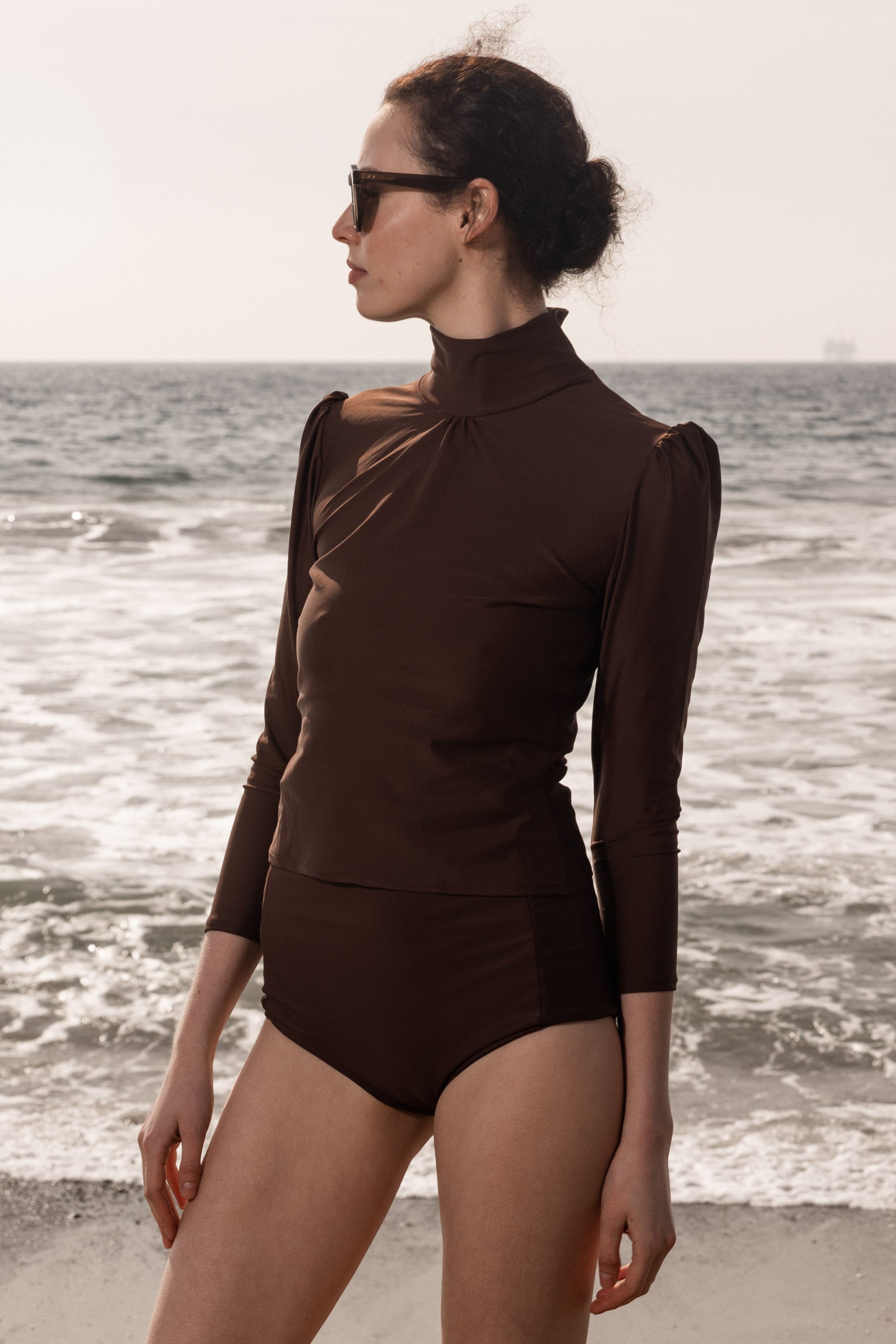 Izzy Rashguard - Chocolate - Heidi Merrick