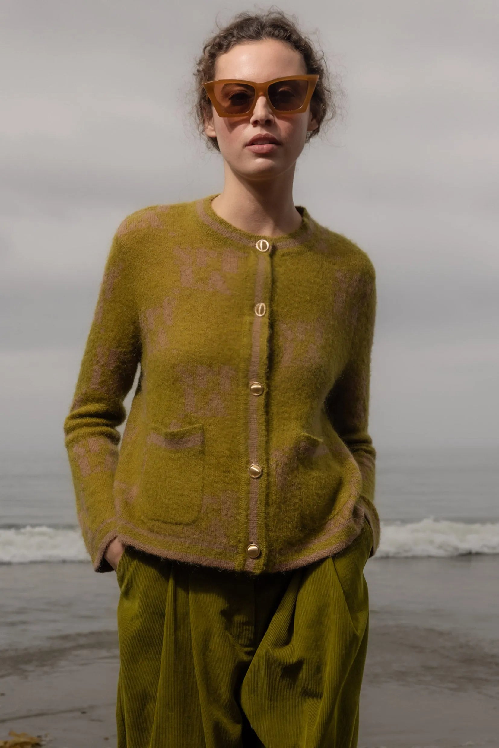 SRF Cardi - Frog - Heidi Merrick